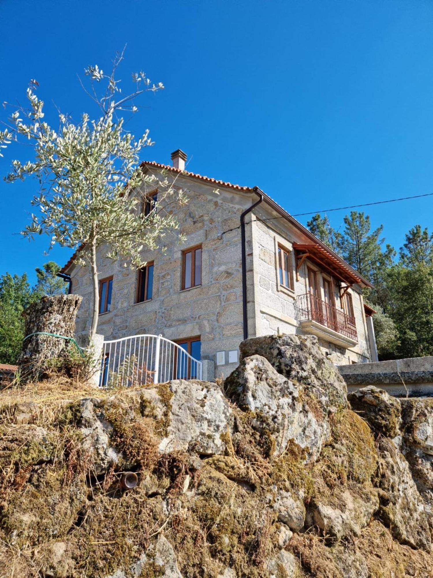 Paradiesli Bed & Breakfast Castelo de Penalva Exterior photo